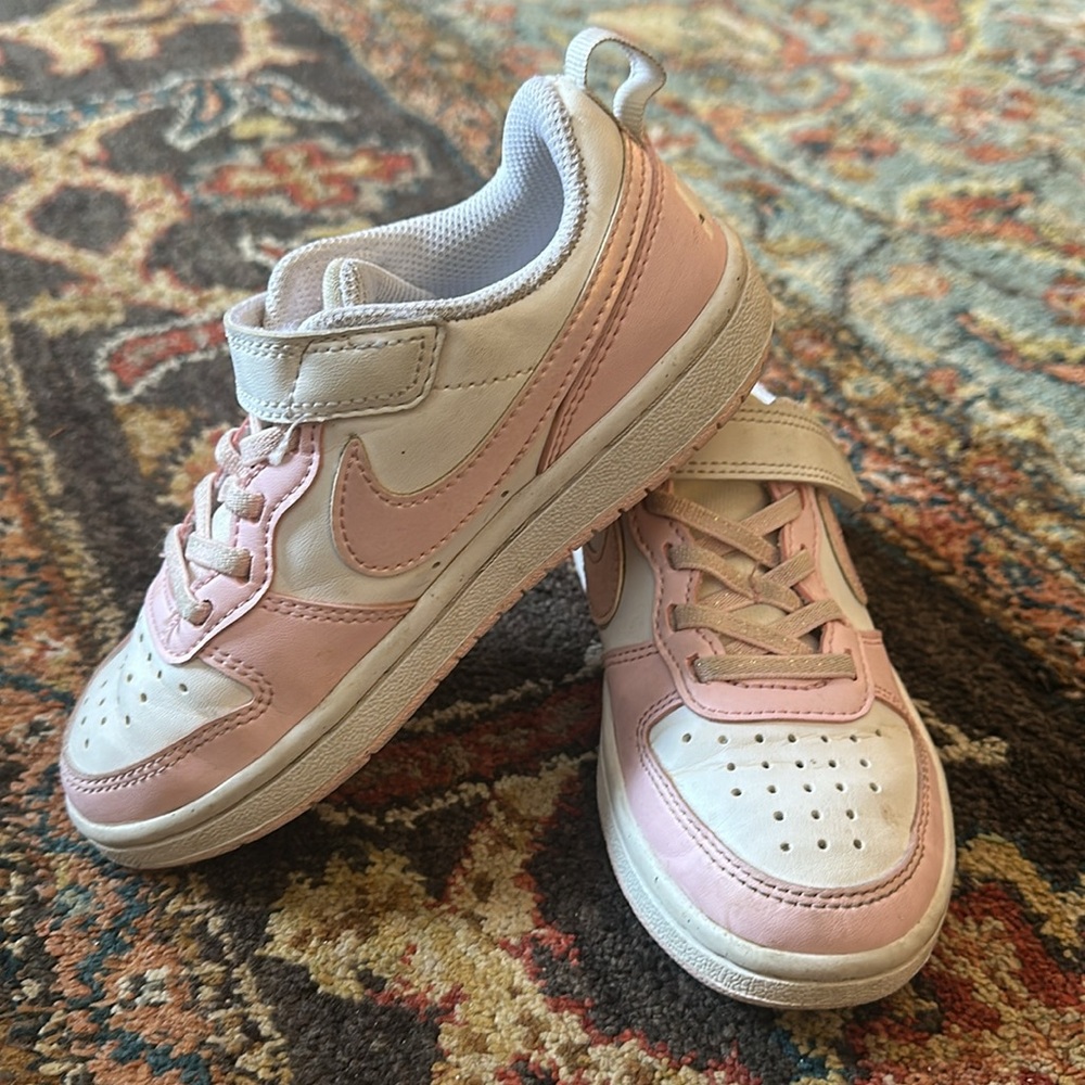 Nike girls sneakers